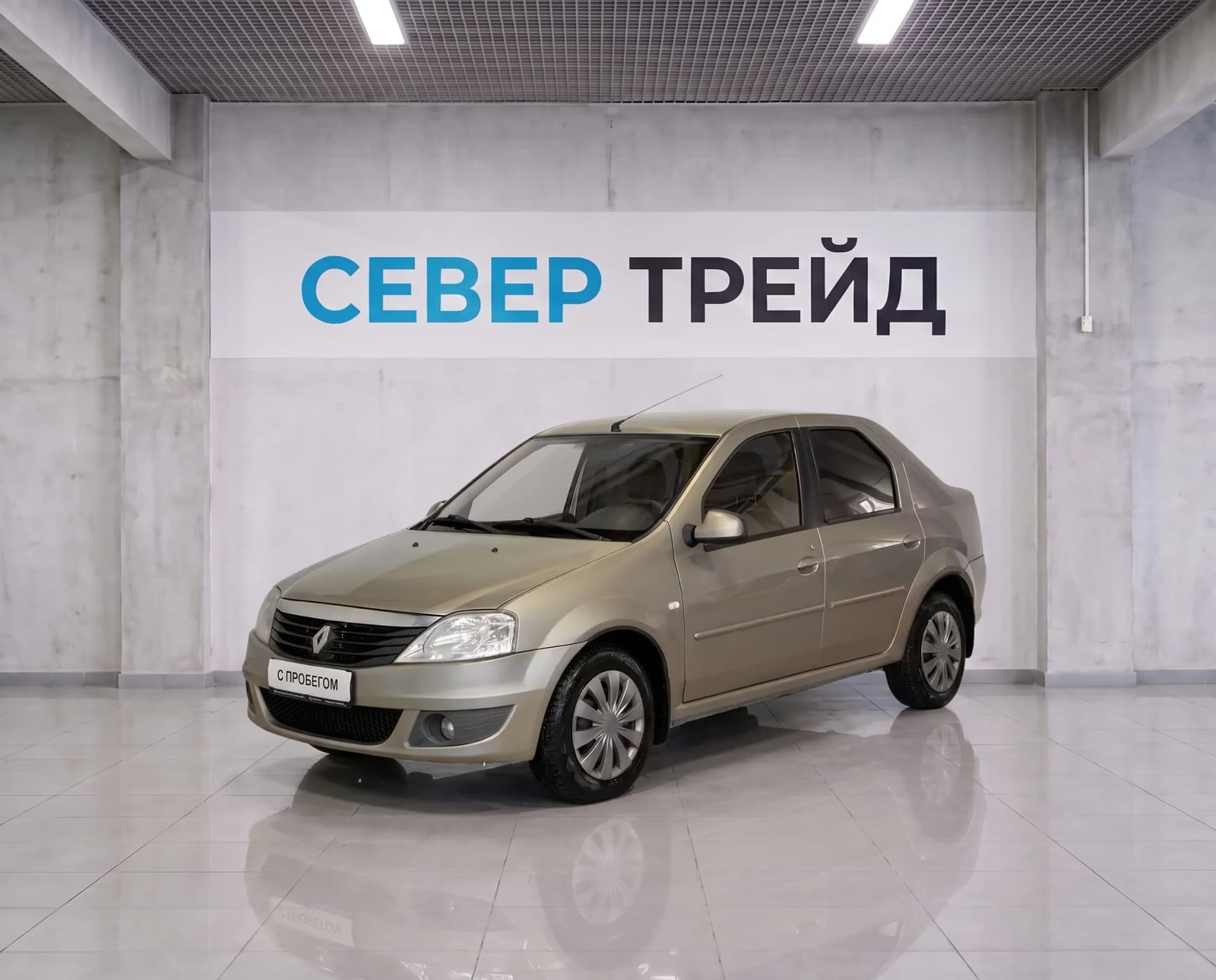 Renault Logan, I Рестайлинг — фото 1